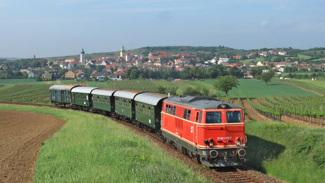 Mit dem Reblaus Express durch Niederösterreich 1000things