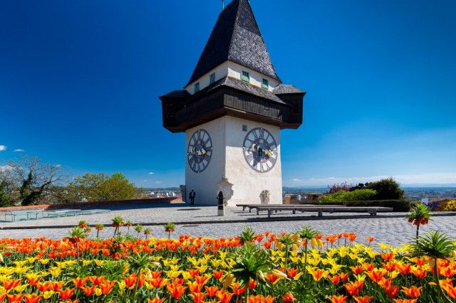 Graz Uhrturm im Fruhling
