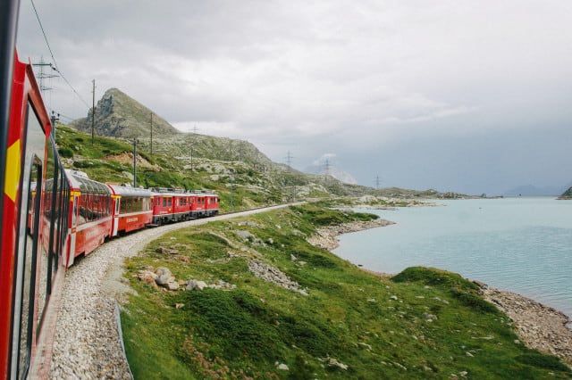 Zugreise Berninapass Schweiz