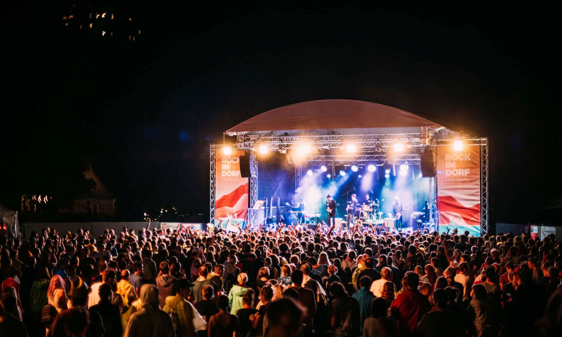 Coole MusikFestivals in Österreich, die ihr noch nicht kennt 1000things